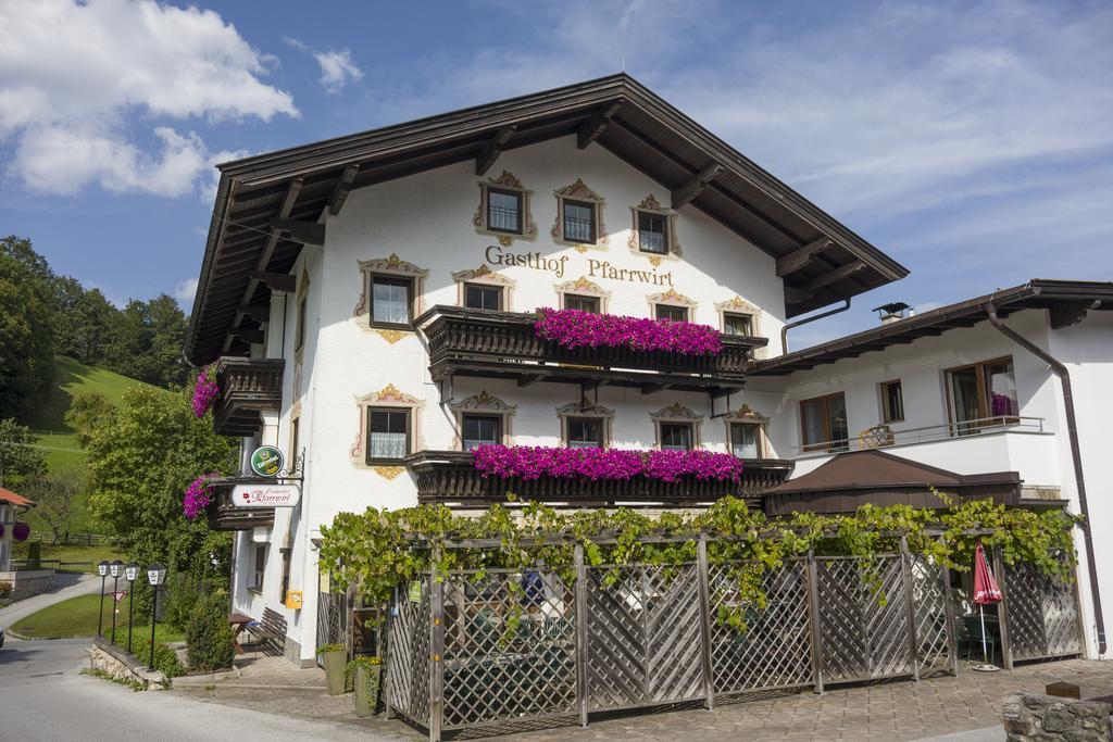 Hotel Landgasthof Pfarrwirt Thiersee Exterior foto